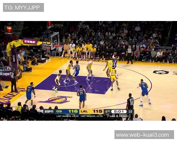 2011年湖人对阵勇士的经典对决回顾与精彩瞬间分析 2011年湖人对阵勇士的经典对决回顾与精彩瞬间分析