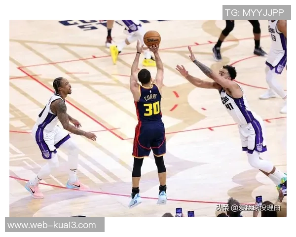 库里三分球总数突破四千大关历史第一人续写传奇篇章
